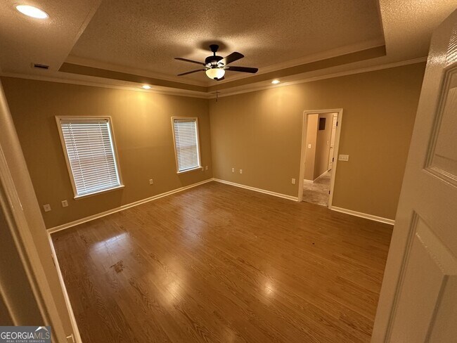 Foto del edificio - 650 Fairfield Dr