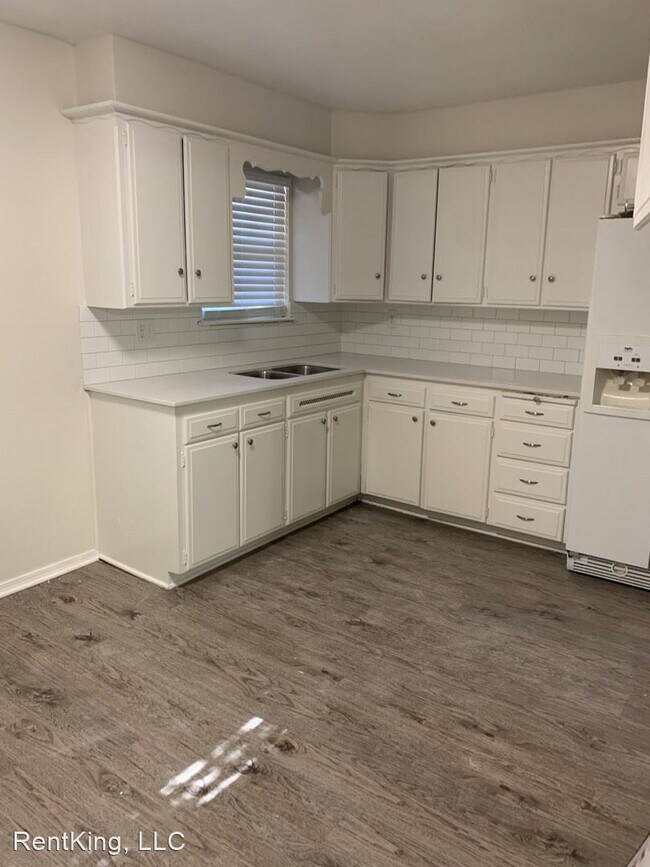 Foto del edificio - 3 br, 1 bath House - 632 West Main St