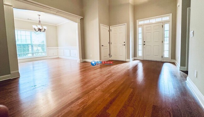 Building Photo - Beautiful ranch in the MOUNTAIN VIEW clust...