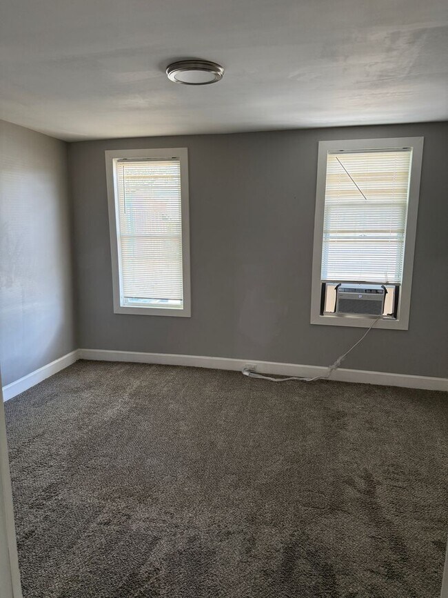 Foto del edificio - Three-bedroom Home In Baltimore