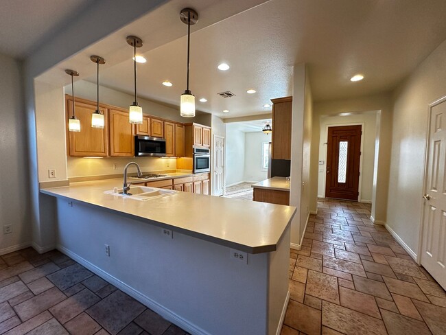 Building Photo - ECHO RIDGE