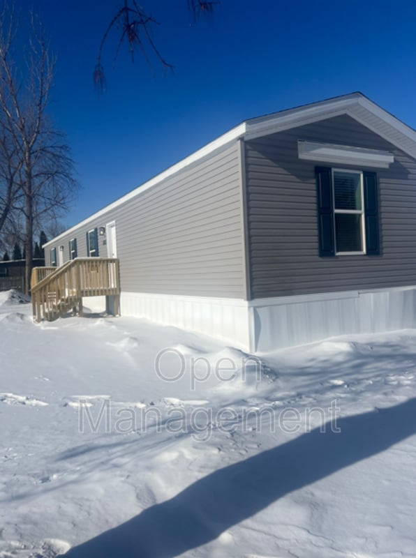 Building Photo - 825 1st Ave E