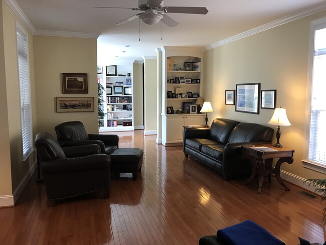 Foto del edificio - 1209 N Blount St