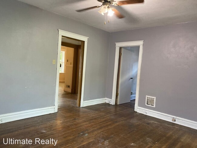 Building Photo - 2 br, 1 bath House - 3332 Aubert Ave.  Unit A