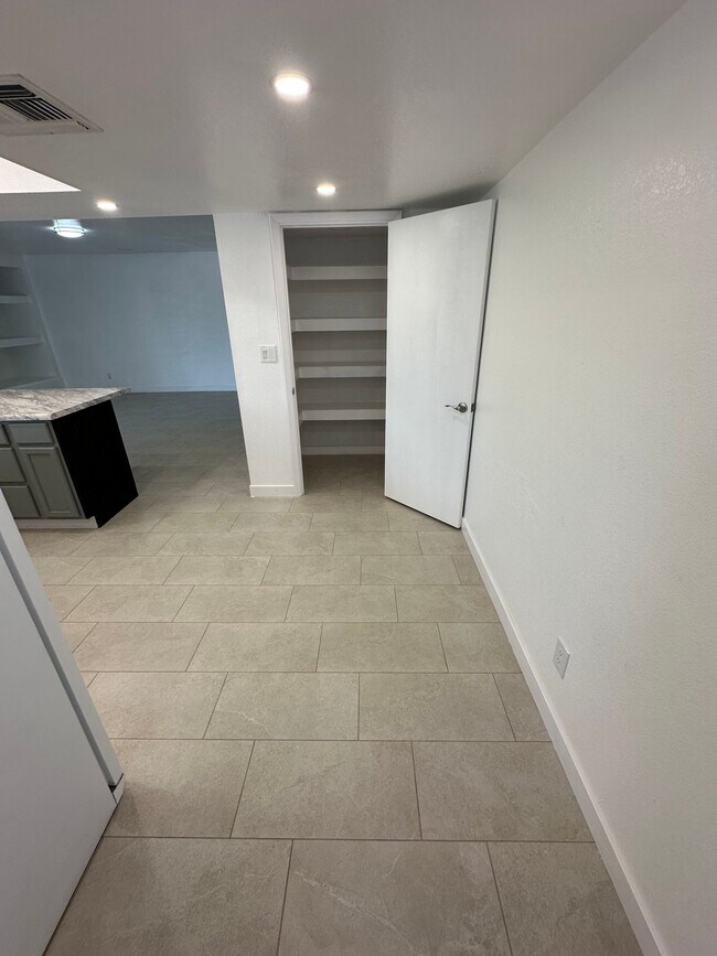 Foto del edificio - 5302 W Puget Ave