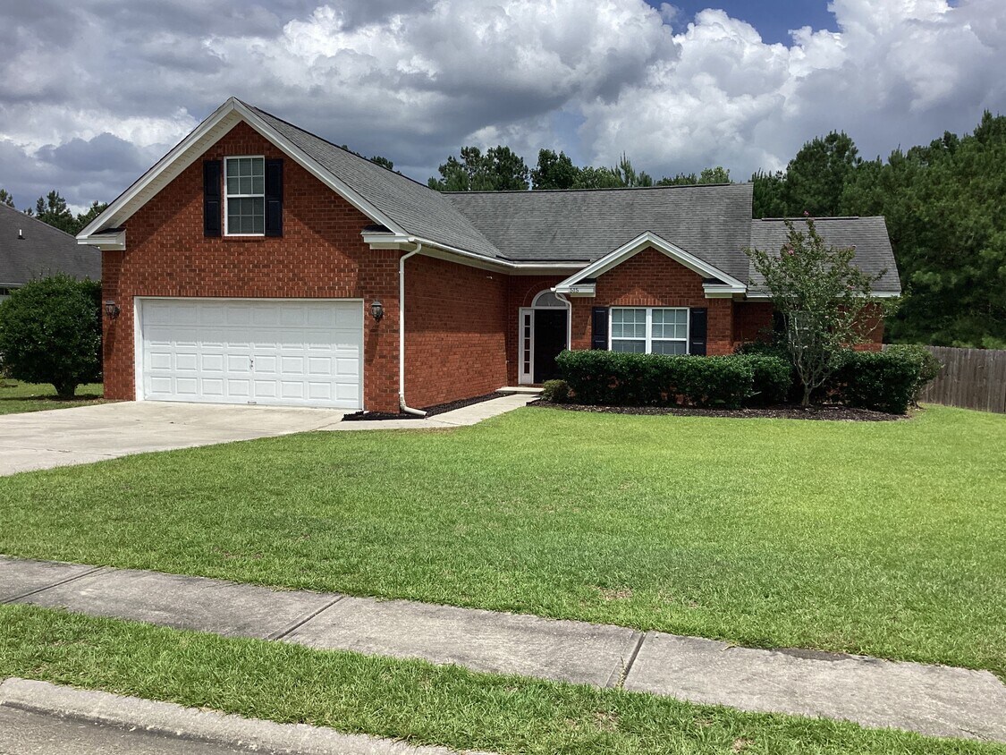 Foto principal - 515 Dresler Rd