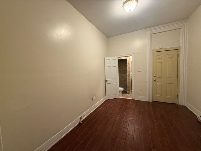 Foto del edificio - 1819 W Oxford St