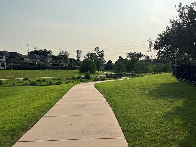 Building Photo - 5222 Heather Meadow Ln