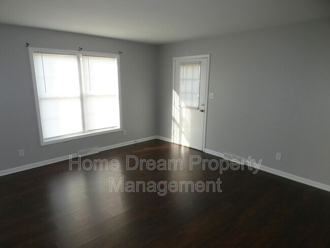 Foto del edificio - 1823 Meadow Dr