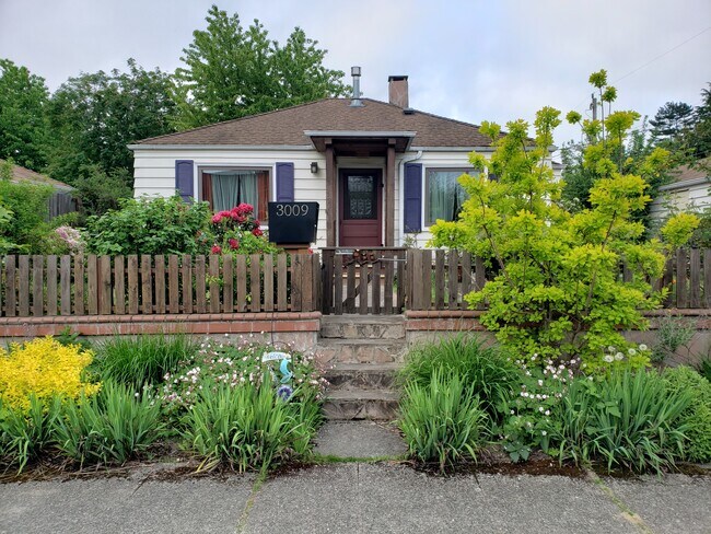Building Photo - 3009 SW Webster St