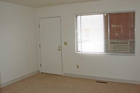 Foto del edificio - 810 Crist Dr