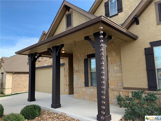 Building Photo - 398 Pecan Meadows