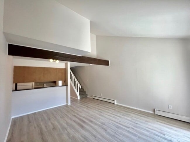 Building Photo - 3 Bed/1.5 Bath Quail Creek Condo