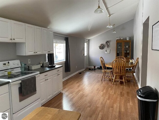 Foto del edificio - 7634 Thomas St