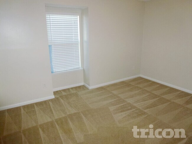 Foto del edificio - 8376 Chason Rd W