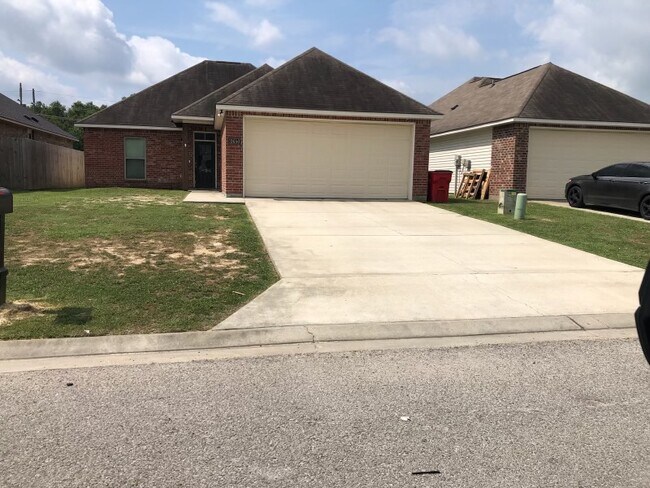 Building Photo - 10650 Dodger Dr