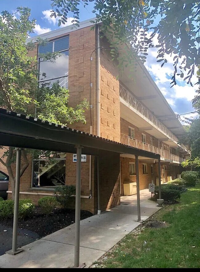 Foto del edificio - 2691 Lehman Rd