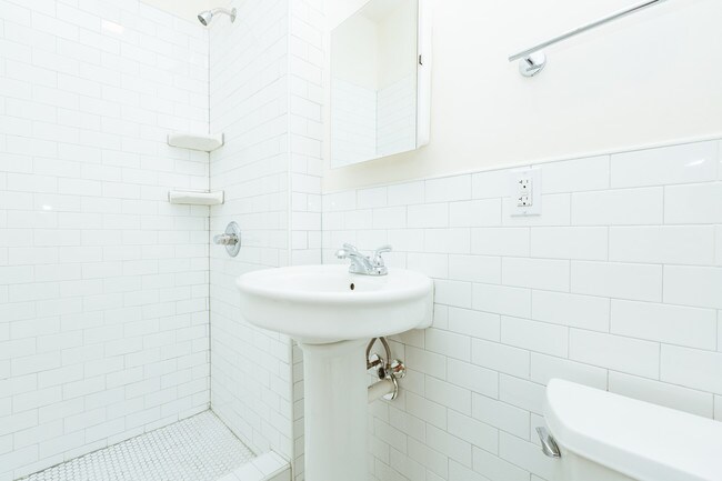 Foto del edificio - 379 Kosciuszko St