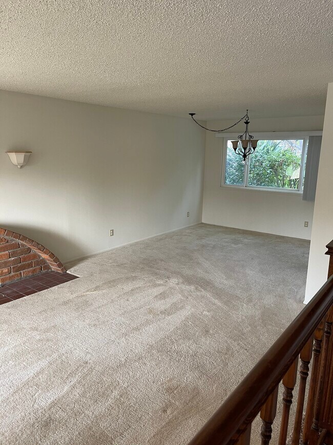 Foto del edificio - 2120 Fernwood Ct