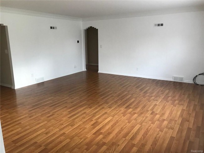 Foto del edificio - 2876 Norton Lawn St