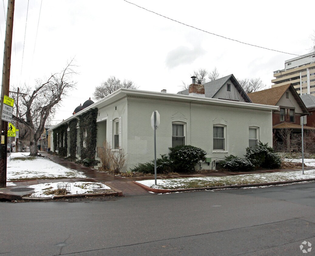 Building Photo - 1000 E 9th Ave