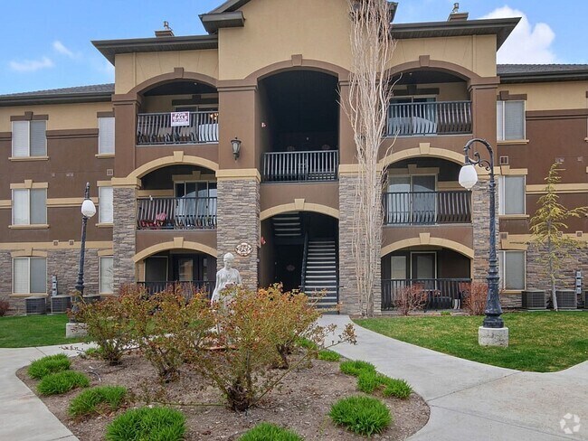 Building Photo - 424 S 2150 W