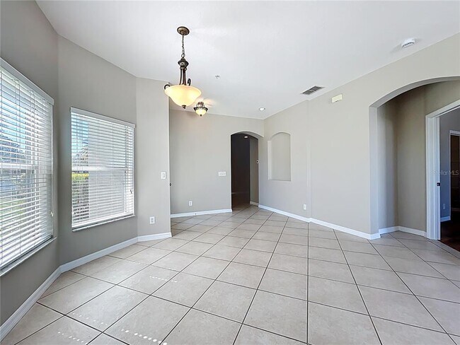 Foto del edificio - 679 Canyon Stone Cir