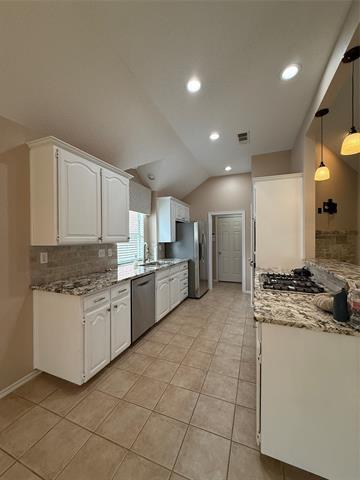 Building Photo - 1813 Quail Hollow Dr