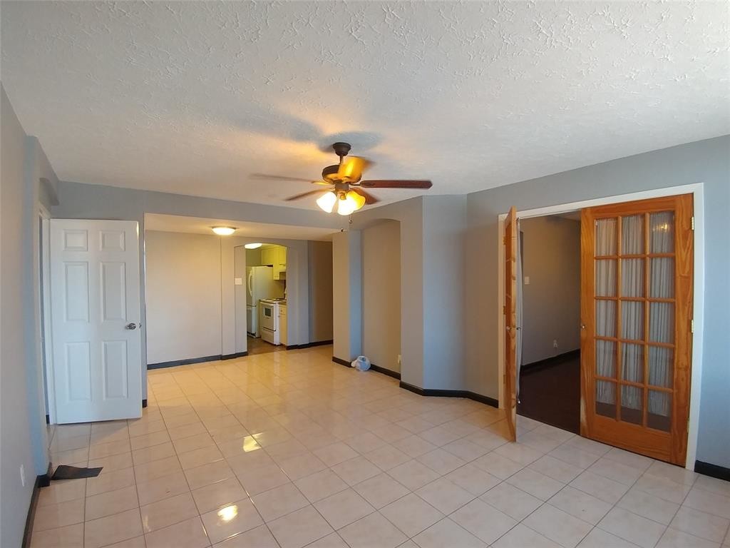 7520 Hornwood Dr Apt 607, Houston, TX 77036