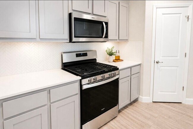 Building Photo - 14313 Andromeda Dr
