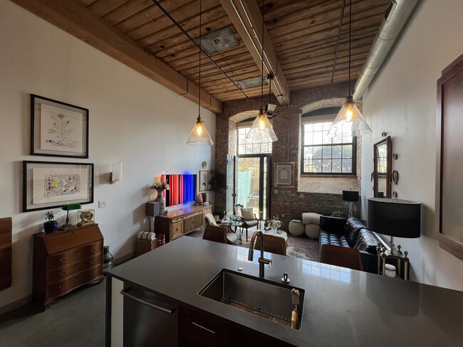 Foto del edificio - 400 Mills Ave