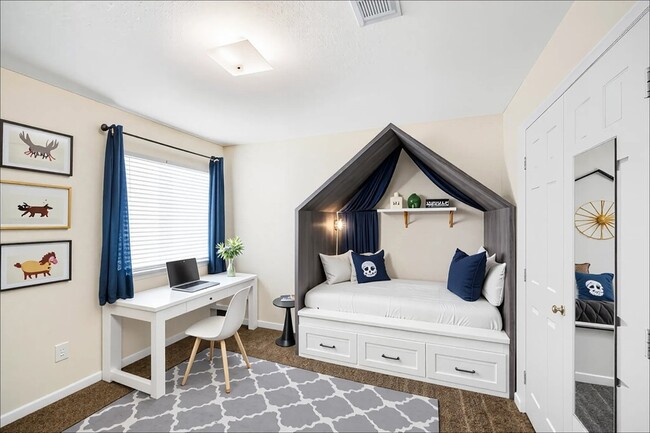 Foto del edificio - 315 Brushy Glen Dr