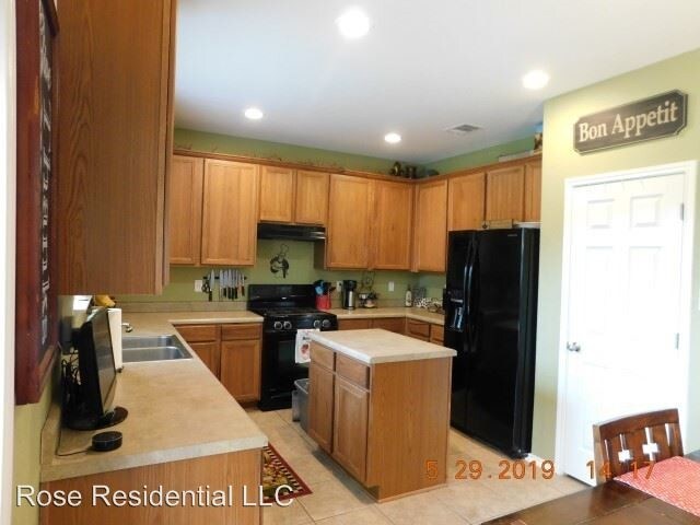 Building Photo - 4 br, 2.5 bath House - 534 Red Nest Quill