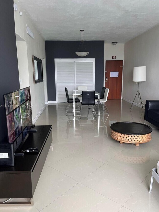 Foto del edificio - 3801 S Ocean Dr