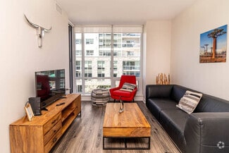 Building Photo - 49 Kings Wharf Pl