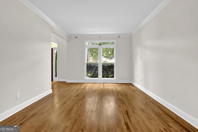 Building Photo - 230 Greystone Ct