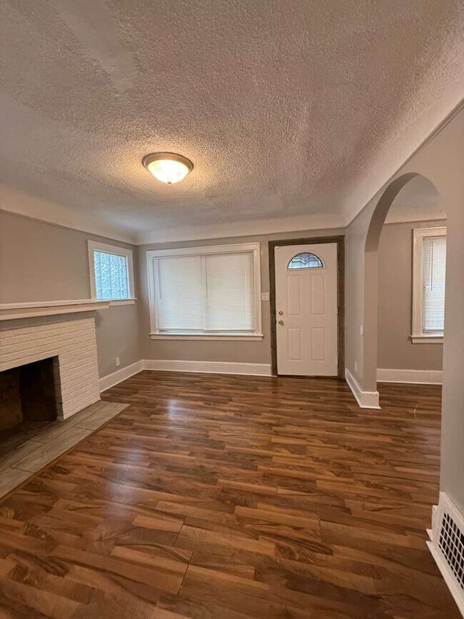 Foto del edificio - 16584 Blackstone St