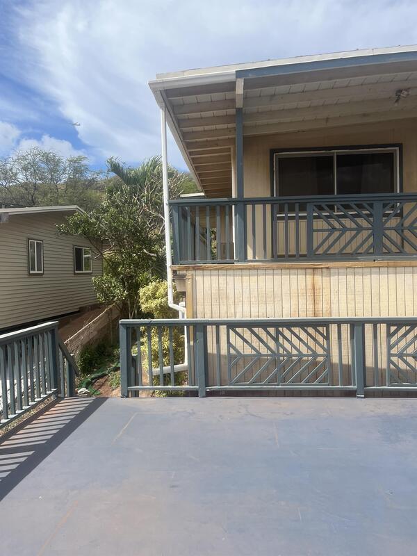 Building Photo - 92-672-672 Aahualii St