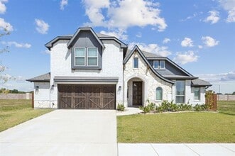 Building Photo - 3121 Deer Lk Ln