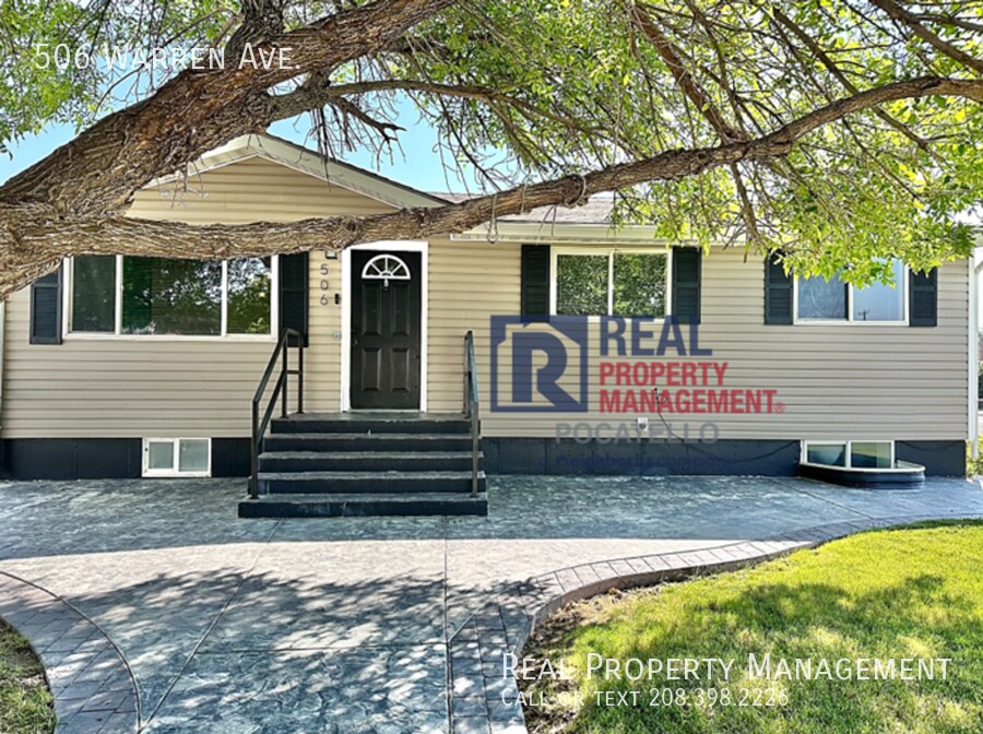 Primary Photo - MOVE IN SPECIAL - 6 Bedroom 2 Bathroom hou...