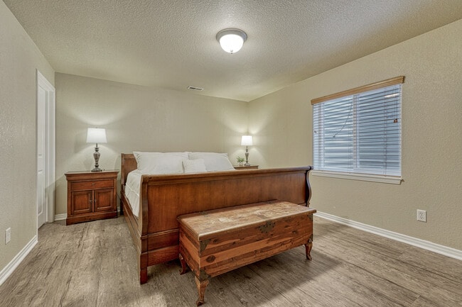 Building Photo - 14707 Allegiance Dr