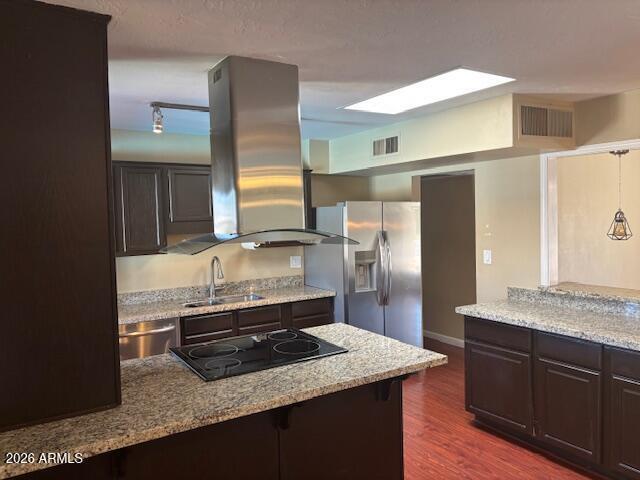 Building Photo - 8636 E Dianna Dr