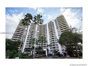 Building Photo - 3600 Mystic Pointe Dr