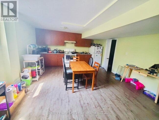 Building Photo - 10 Bonavista Dr