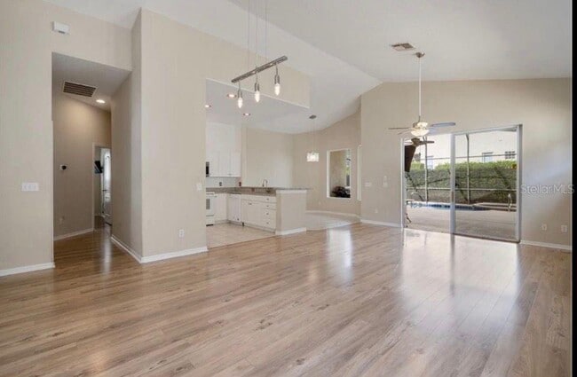Foto del edificio - 1009 Tuscan Hills Blvd
