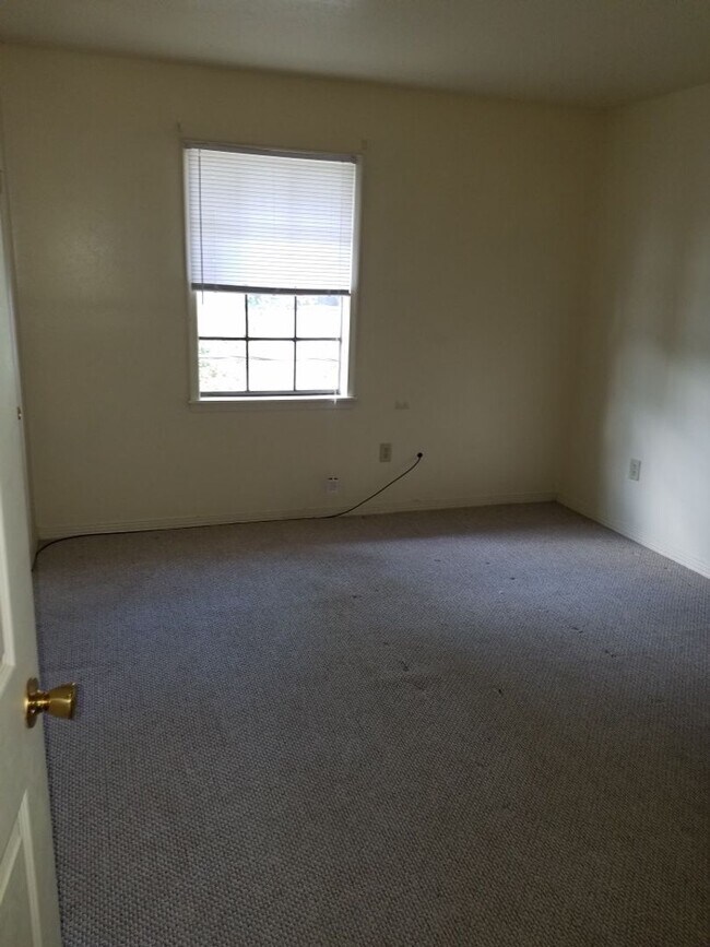 Foto del edificio - 3303 Davis St