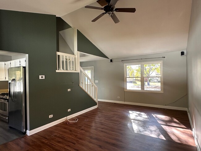 Building Photo - 1309 Monmouth Ave