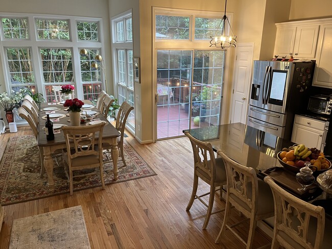 Foto del edificio - 5448 Summer Leaf Ln