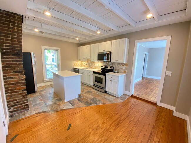 Foto del edificio - Hunter Ave 1273-1275 TNB