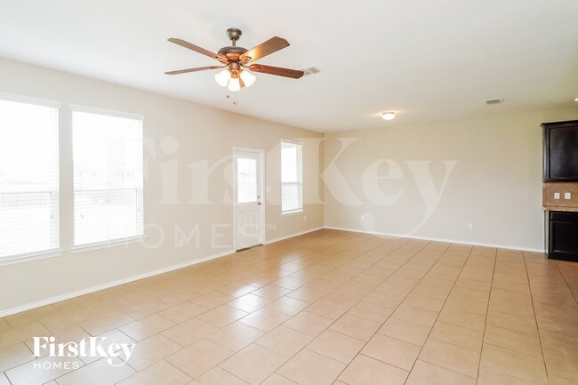 Foto del edificio - 10514 Century Farm Dr